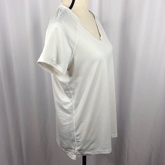 Under Armour Heat Gear T-Shirt Top Womens Large Fitted V-Neck Vented Breathable - Picture 2 of 7